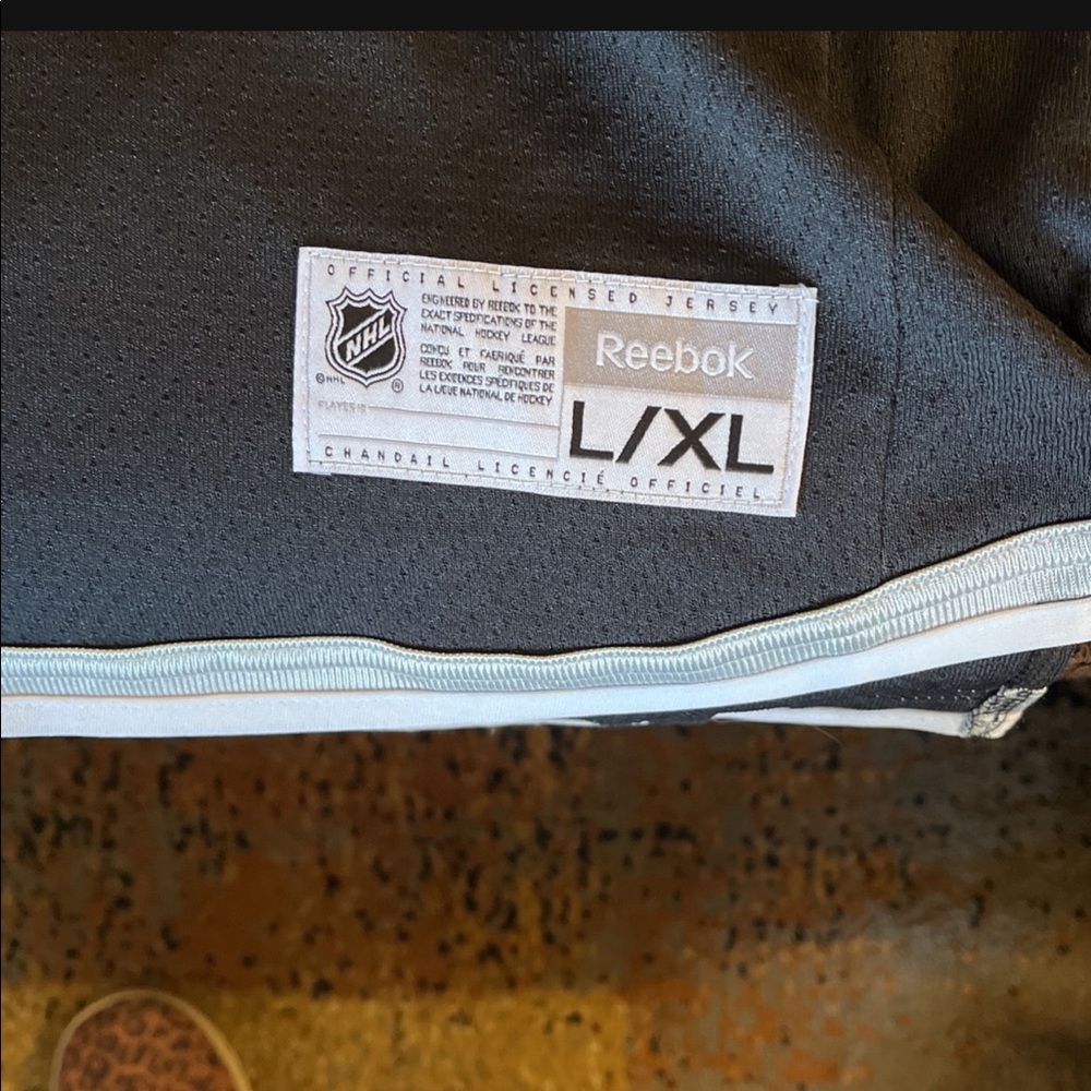 Large/XL NFL LA Kings jersey